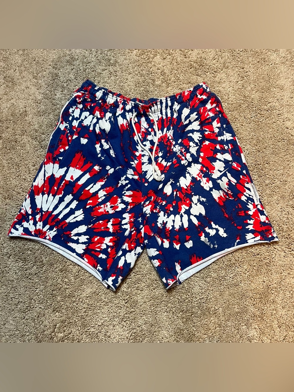 Nike Dri-Fit Tie Dye Red Blue White Terry Shorts Mens Size Medium